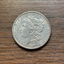 アメリカ 硬貨 1ドル ONE DOLLOR 1881年銀貨コイン_画像1
