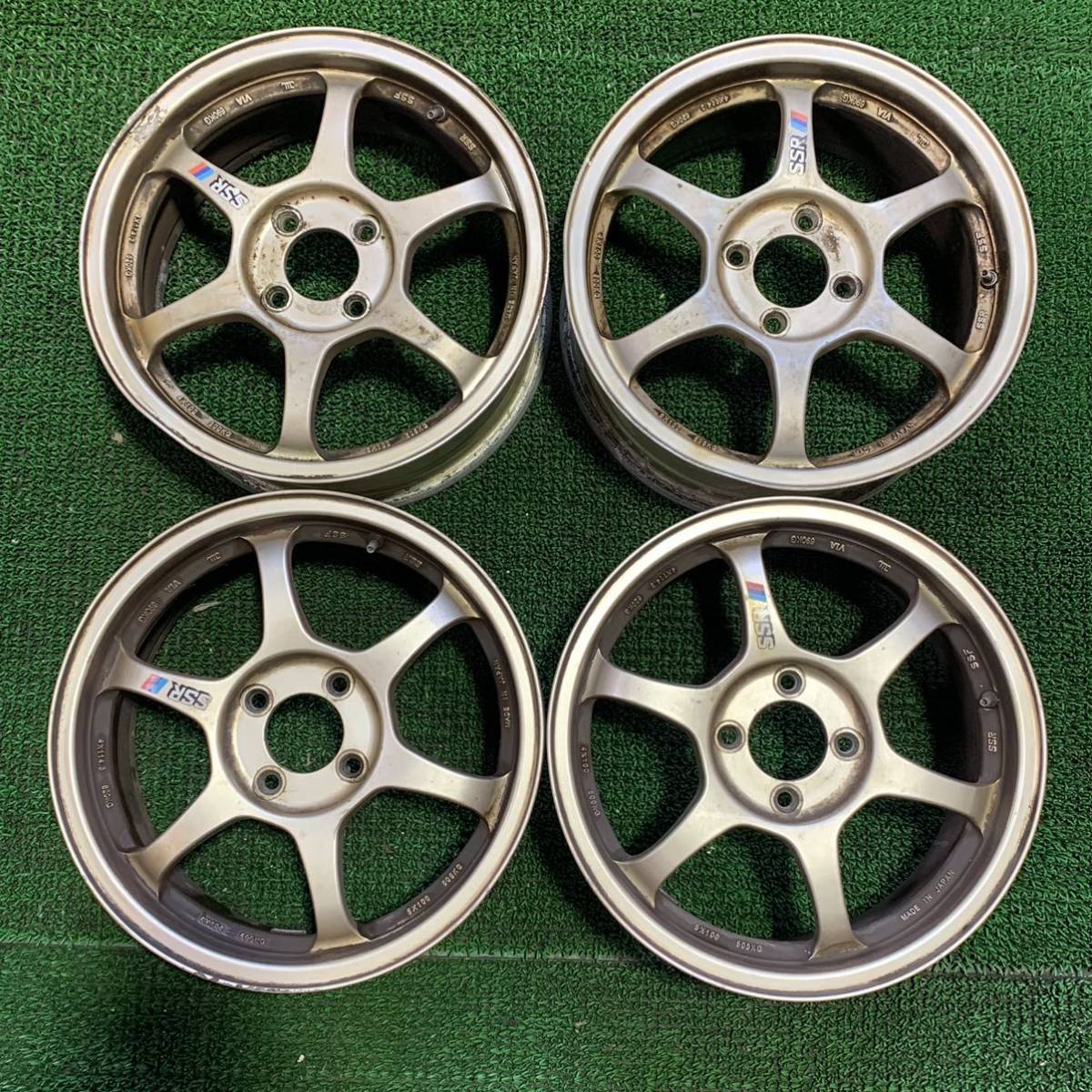 円高還元 5.5J+43 ☆新品 未使用 最安値限定SALE 15インチアルミ