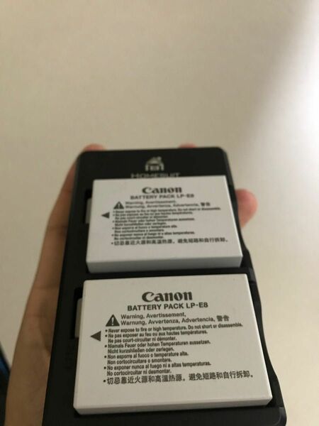 バッテリーパック バッテリーチャージャー Canon LP 8