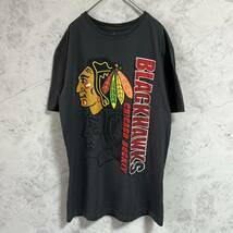 NHL シカゴ・ブラックホークス 半袖Tシャツ　ビッグプリントロゴ　サイズM_画像2