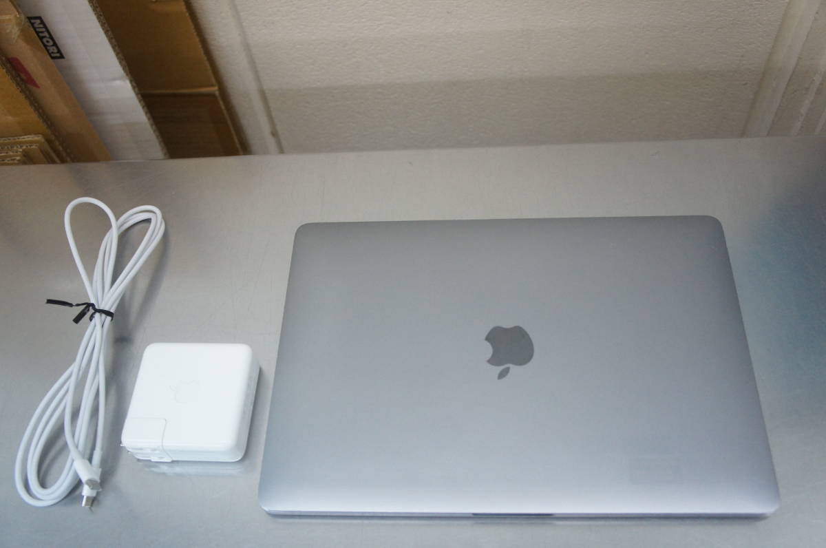 Apple MacBook Pro Retinaディスプレイ 2000/13.3 MLL42J/A [スペース