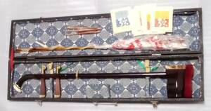 * the first .. China ethnic musical instrument ni.( case, accessory attaching ).. earth production 2 string . koto shamisen three . tradition 