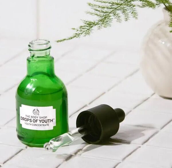 【新品・未使用】ザ・ボディショップの美容液 30ml 1個