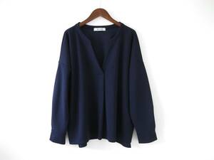  beautiful goods *NANO UNIVERSE* blouse * long sleeve *NAVY*F*V neck * shirt * easy style * Nano Universe *