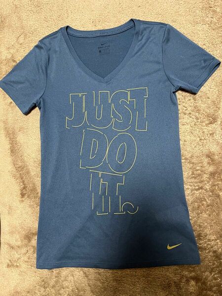 NIKE ナイキ　DRI-FIT Tシャツ　Sサイズ