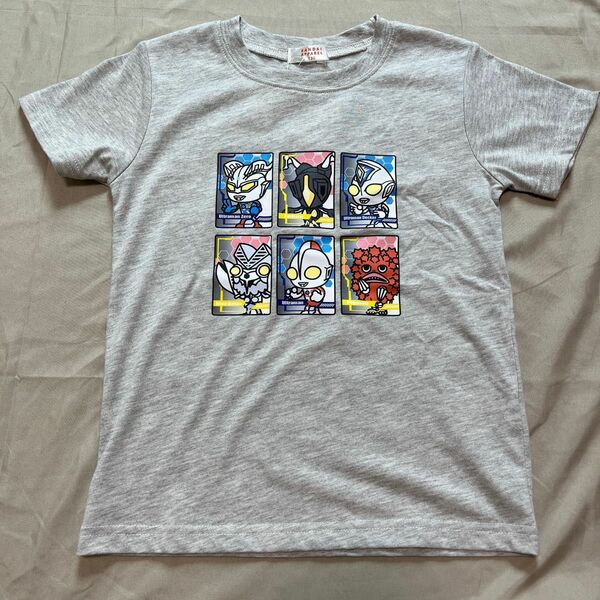 ウルトラマン ウルトラヒーローズ 半袖 Tシャツ 130cm 新品 未使用 グレー ウルトラマンゼロ ウルトラマンデッカー 他