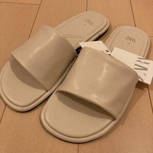 （木曜セール）ZARA ザラ　サンダル（新品）