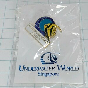 送料無料)未使用 アンダー・ウォーター・ワールド シンガポール 観光旅行記念 輸入 ピンバッジ PINS ピンズ A17074