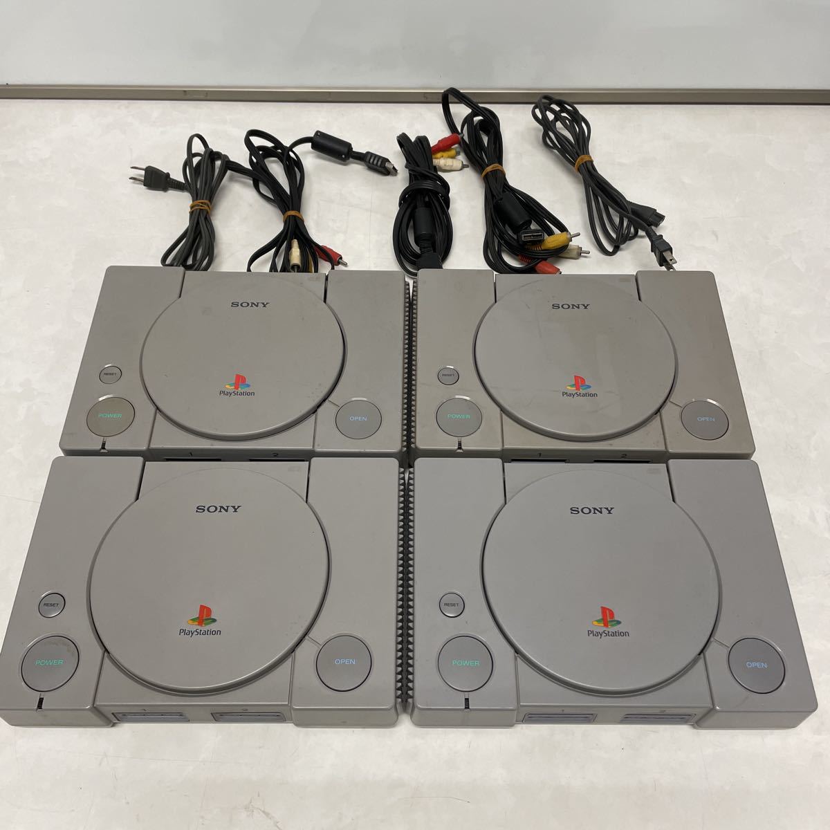 初代 PlayStation 本体 6台セット まとめ売り ケーブル ジャンク-
