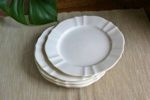 ◆レトロホワイト◆エレガンスストライプ白いサラダ皿18cm◆5枚　（複数落札可能）