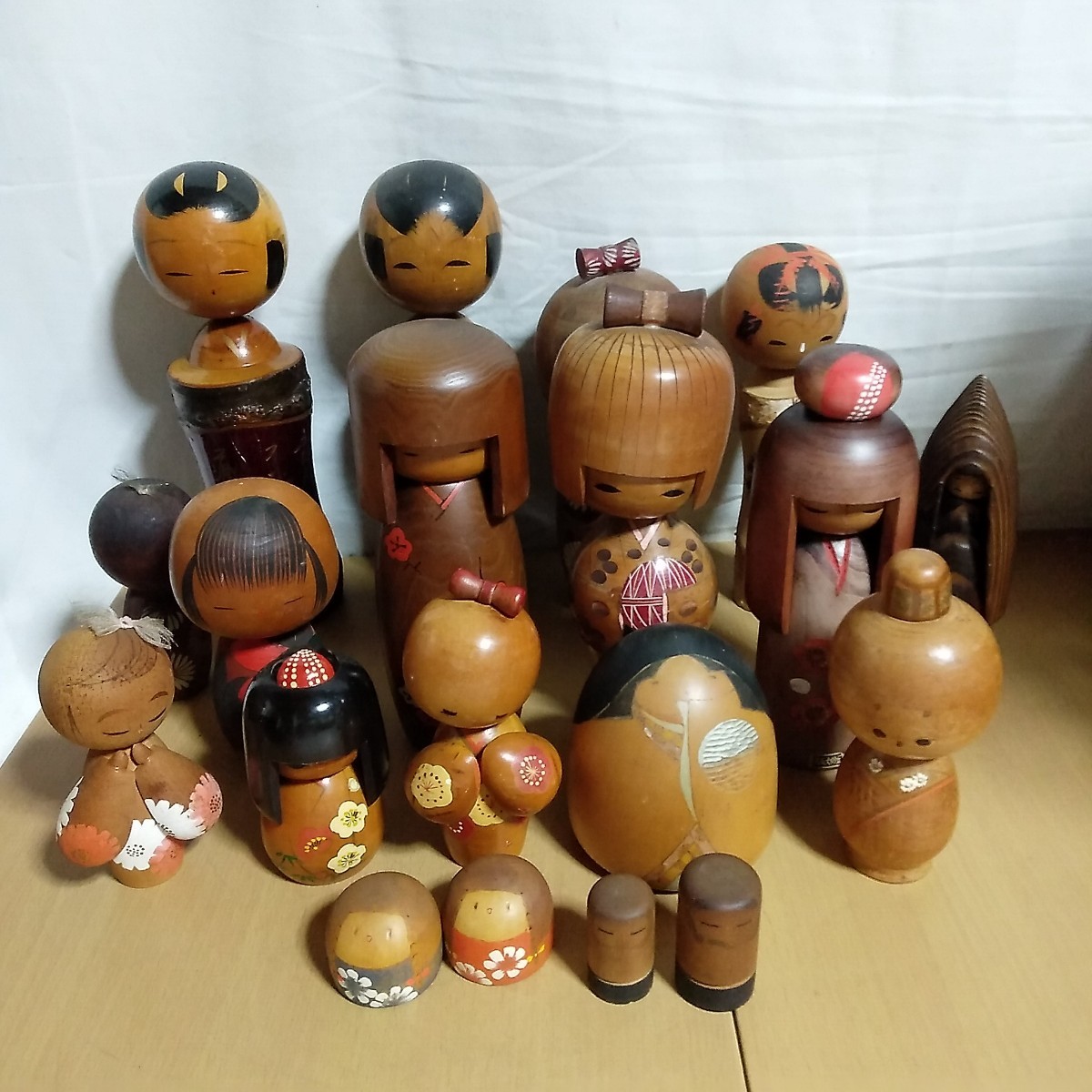 ヤフオク! -「創作こけし作家」の落札相場・落札価格