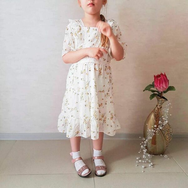 韓国子供服 総柄 小花柄 シフォンドレスワンピース 100cm
