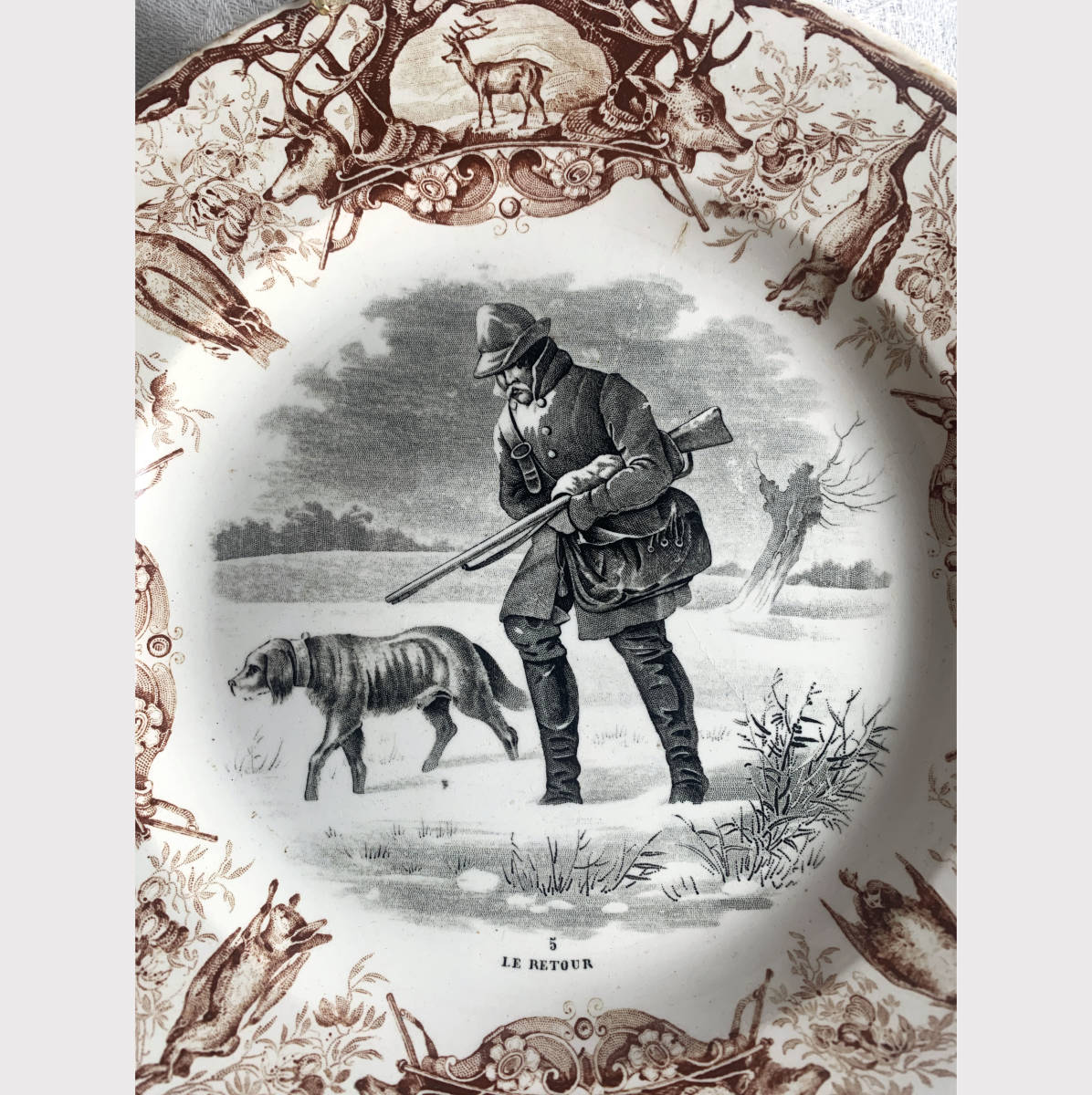 Belgium, late 19th century, BOCH Freres, hunting, dog, hunting, pottery, plate, grisaille, royal, game, rabbit, painting, art, antique, antique 1, antique, collection, miscellaneous goods, others