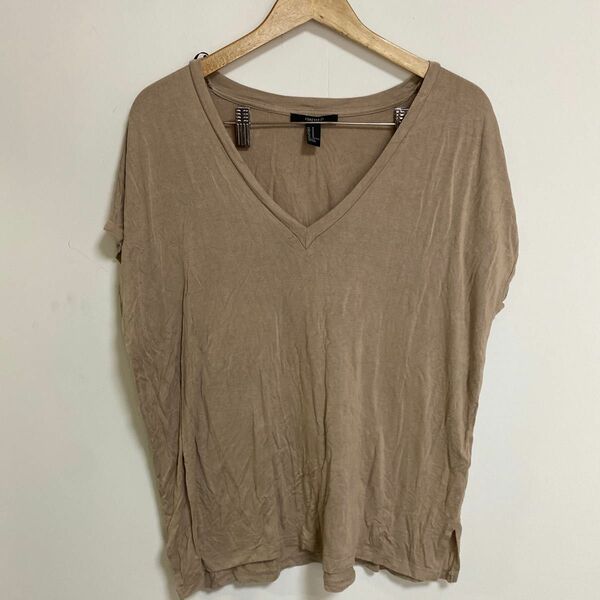 シンプルTシャツ　Ｖネック　Forever21 Mサイズ　ストレッチ　半袖　Tシャツ