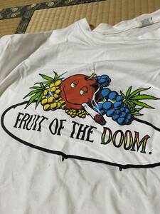 希少 パタゴニア Patagonia フルーツ オブ ザ ルーム パロディＴシャツ ＦＲＵIＴ　ＯＦ　ＴＨＥ　ＤＯＯＭ　美品　ロンＴ　ロングＴシャツ