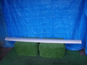 * FA5U2 Ford Taurus Wagon side step left silver 200176JJ