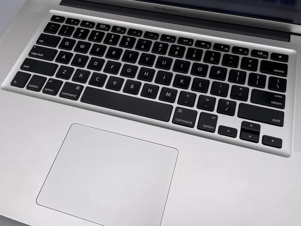 M948【美品】 充放電回数242回MacBook Pro Early 2011 15インチHDD
