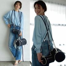 定価39,600円 美品 loin. ロワン 井川遥ディレクション デニム ミニボストン バッグ_画像1