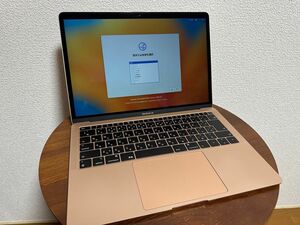 APPLE MacBook Air メモリ8G 箱つき ACアダプターつき 2019年購入