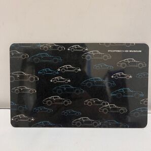 既に完売の商品ですポルシェミュージアム オリジナルプレート
