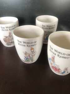 【PETER RABBIT TEA CUP】４客セット　ビーターラビット　未使用　お茶　カップ【23/06 メタル5】