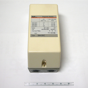 【新品 未使用】富士電機 電磁開閉器 ケースカバー付き SW-05C A-019