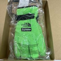 [M 未使用品]　SUPREME THE NORTH FACE RTG Fleece Glove Gore Tex M サイズ　シュプリーム　ノースフェイス　手袋　ゴアテックス_画像2