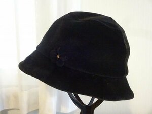 ∃サンマイルドハット∃レディース・婦人用　黒色帽子　クロッチェ サイズ５６cm　キャップ　帽子　光沢のある帽子