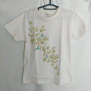 古着　メンズ　コットン　半袖　Tシャツ　海の生き物　珊瑚　エンジェルフィッシュ　クマノミ　タツノオトシゴ　貝フリーサイズ　ホワイト