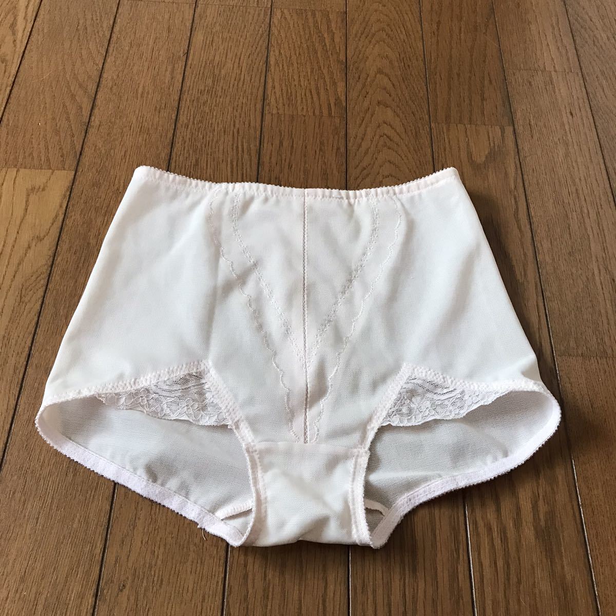 ヤフオク! -「ガードル (レトロ)」(Lサイズ) (ガードル)の落札相場