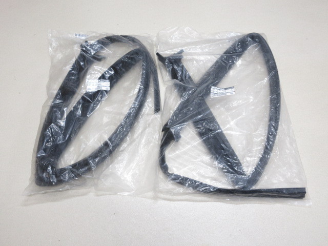 日産純正カ - 【新品未使用】サバンナRX-7 FC3S ドアガラスラン