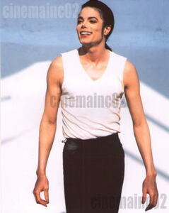 マイケル・ジャクソン Michael Jackson/白いタンクトップ着た写真/カラー