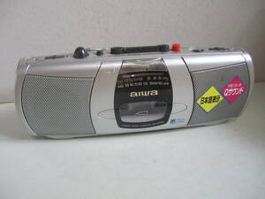 中古　aiwa ラジカセ　