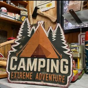 アンティーク風 エンボスプレート [CAMPING キャンプ] アメリカン雑貨 ブリキ看板 ガレージ サイン インテリア雑貨　ショップ