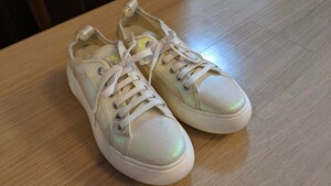  Armani Exchange женский спортивные туфли размер 24.5cm