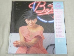 (LP-183)ベティー 小泉今日子 レコード 中古 動作未確認