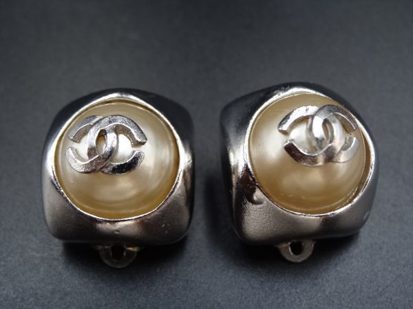 2023年最新】ヤフオク! -シャネル イヤリングの中古品・新品・未使用品一覧