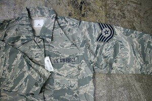 3005 【古着 GOODWILL社製 デジカモ柄 エアフォース シャツ 6R】ミリタリー ARMY 長袖 Military サバゲー SPM1C1米軍