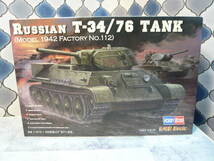 未組み立て　1/48　RUSSIAN T-34/76　TANK model 1942 factory no.112 ホビーボス_画像2