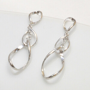  earrings K10 white gold 3 ream earrings ... type wave swaying gift present Christmas Mother's Day 