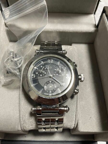 GUESS メンズ腕時計　ゲス 腕時計　時計　箱付き　GUESS COLLECTION GC20500