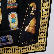 #apzs エルメス HERMES スカーフ 黒 マルチカラー カレ90 ツタンカーメン TUTANKHAMUN フランス製 シルク レディース [765418]_画像8