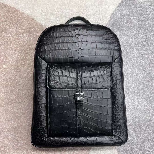 高級リュックサックの値段と価格推移は?|236件の売買データから高級