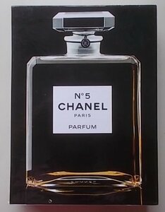 Chanel Perfume　シャネル　3冊揃(英語版)