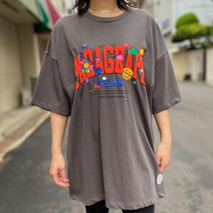 パラグラフ 男女兼用 正規品 直輸入 シーズン9 ハッピースマイル Tシャツ チャコール