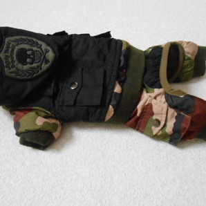 ★即決 送無 超美品 SWAT スワット 迷彩柄 中綿 ボア オールインワン ジャンパー 犬 服 ドッグ ウェア ペット お散歩 防寒 フリース 小型