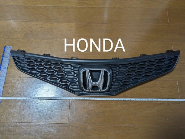 　中古　激安!　HONDA　G4W　フィット 純正 ノーマル フロントグリル ラジエーターグリル 71121-TF0-00 