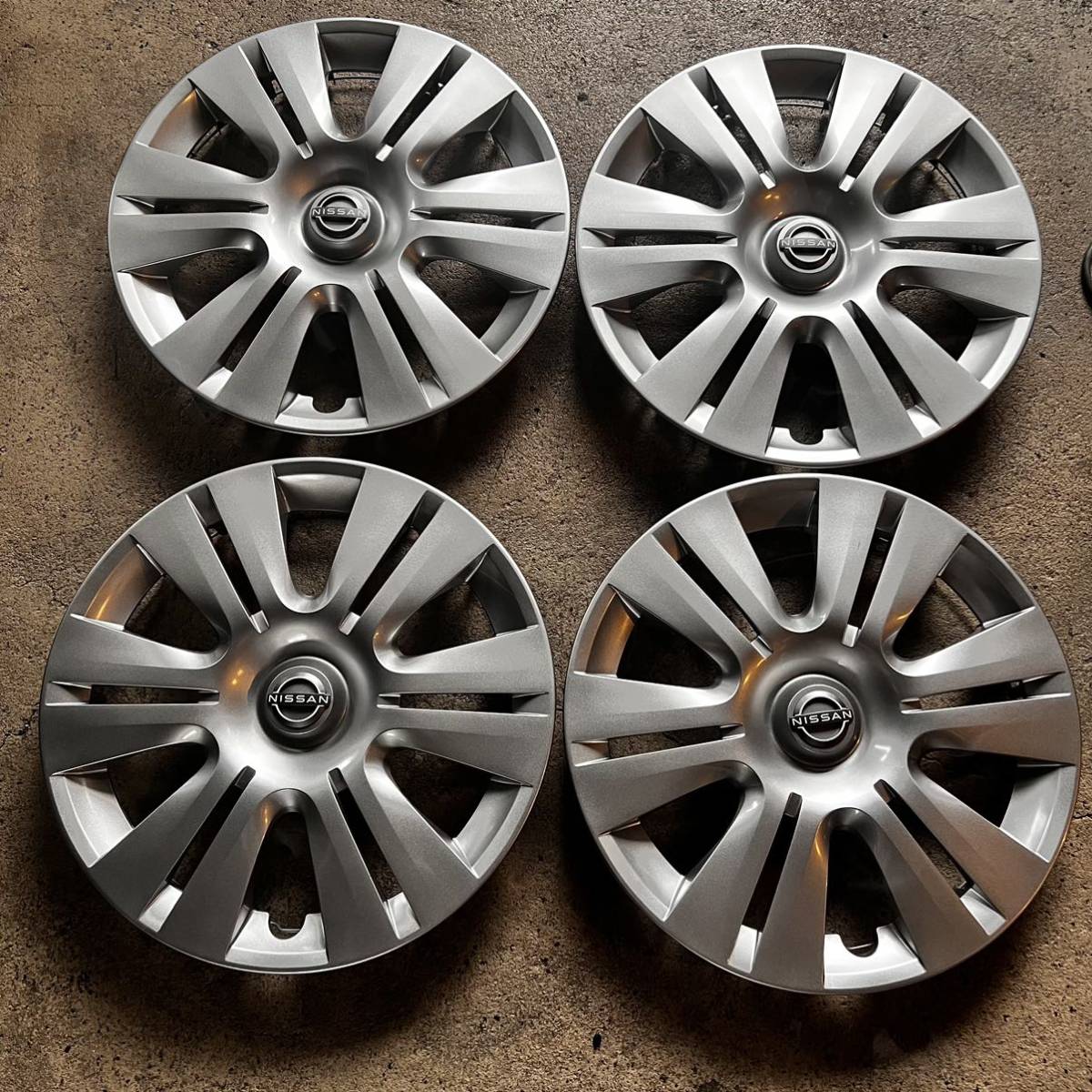 税込】 セドリック330 ホイール 希少 ほぼ新品 430 - poumonquebec.ca