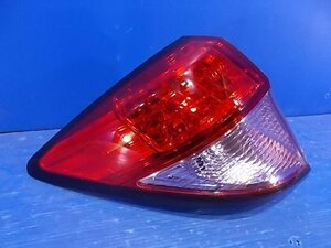 ヴェゼル RU1 RU2 前期 左テールランプ ユニット ＬＥＤ コイト 220-18085 33552-T7A-J01 印字07 [ZNo:05000394]