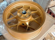 新品 リア ホイール CBR1000RR SC59 2012-15 純正タイプ rear wheel　金 124_画像8